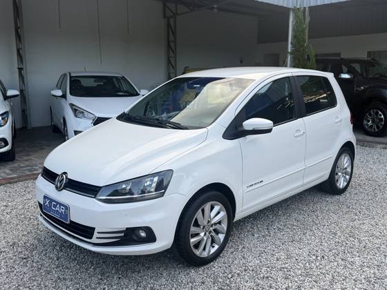 VOLKSWAGEN FOX 1.0 MPI COMFORTLINE 12V FLEX 4P MANUAL